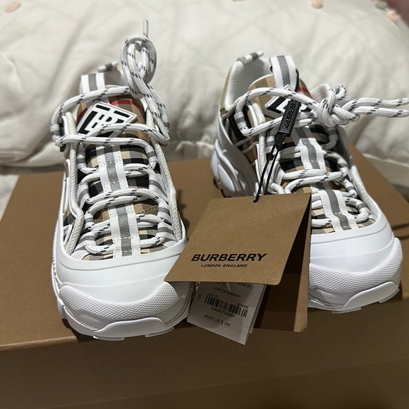 Guarantee Burberry Burberry Shoes Kids Silver Burberry Lil Kids Shoes